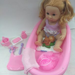 Baby Toby con bañadera