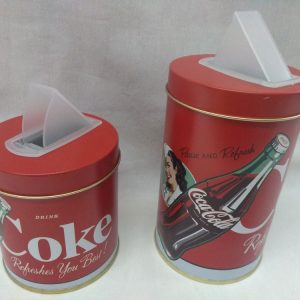 Lata vertical de coca cola