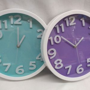 Reloj de pared con numeros grandes