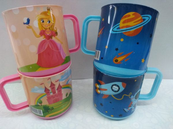Taza plastica infantil personaje