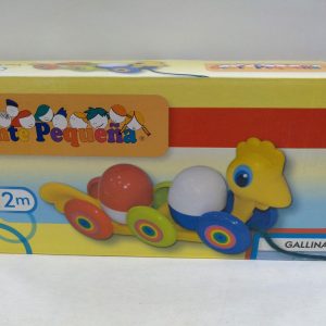Arrastre gallina en caja