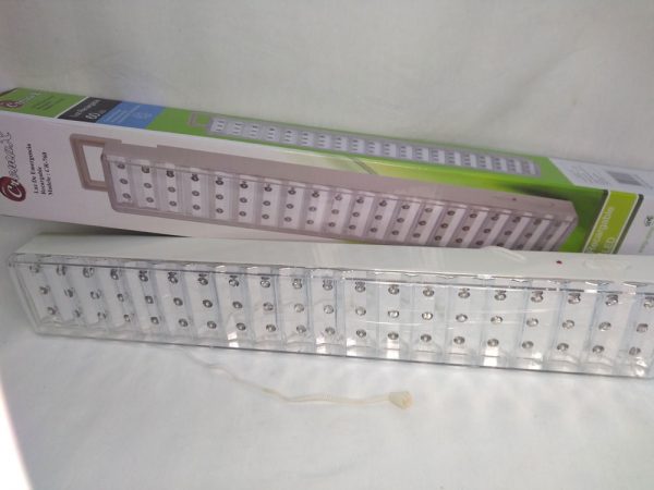 Lampara de emergencia "Cromax" x60 leds