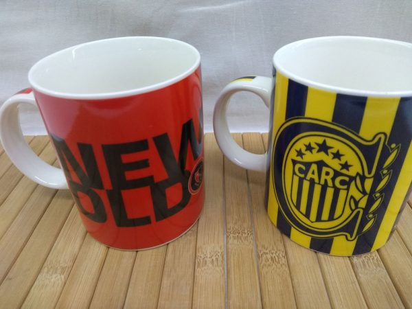 Jarro mug ceramica futbol en caja