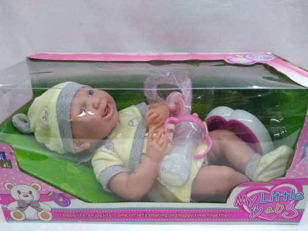 Bebe c/accesorios en caja