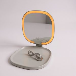 Espejo de maquillaje con led y base